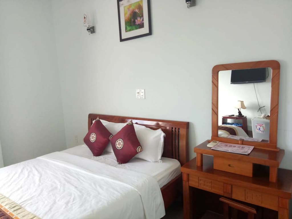 A Dong Hotel - photo 4