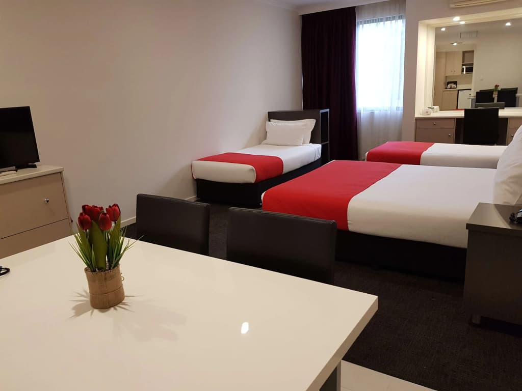 Quality Hotel Manor - photo 4