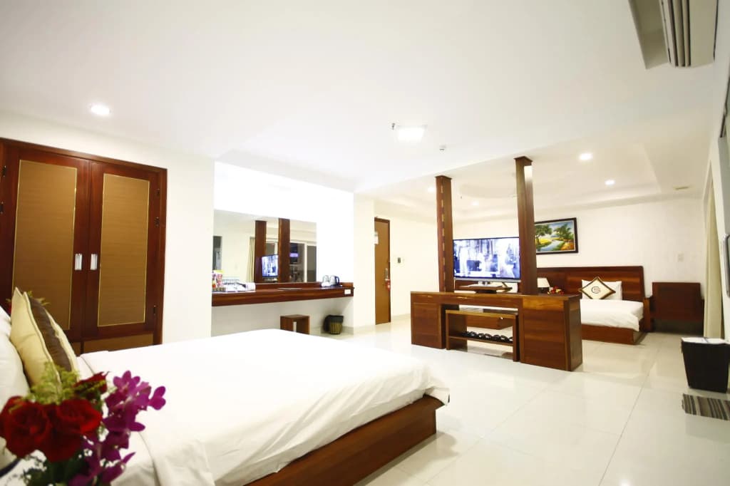 SOCO Hotel - photo 5