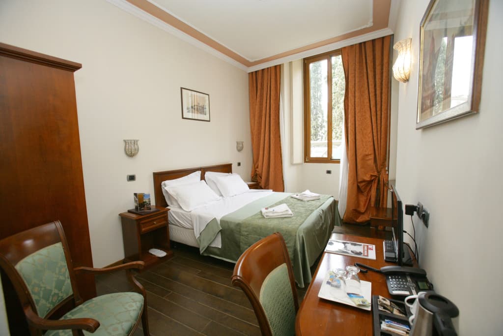 Hotel Domus Florentiae - photo 34