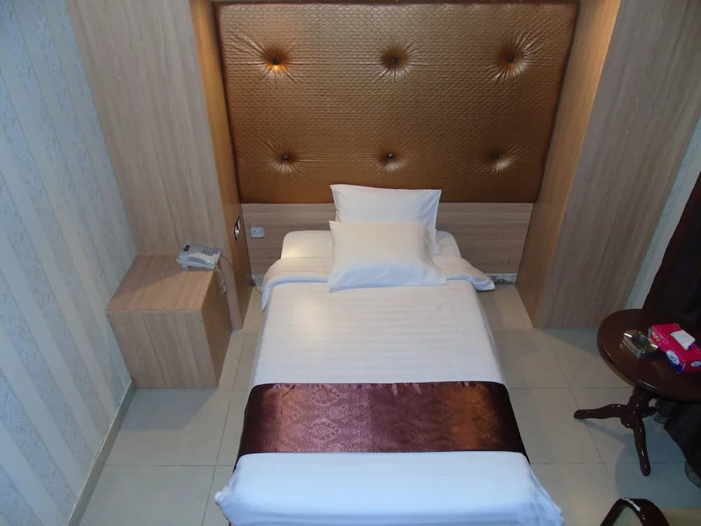 Al Burj International Hotel - photo 16