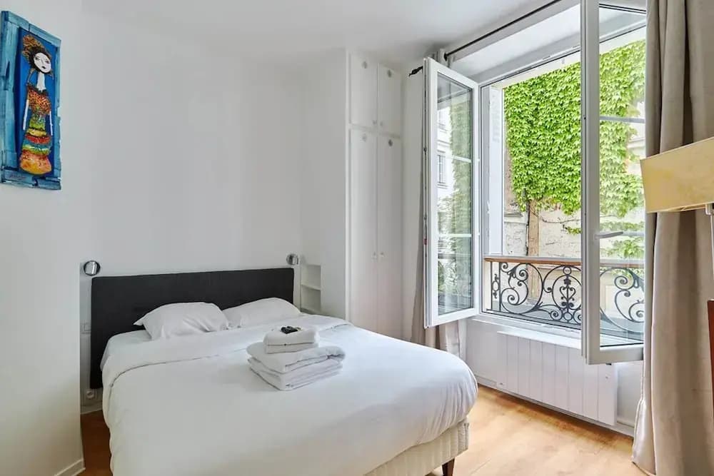 Charming 1 Bedroom Apartment Le Marais - photo 4