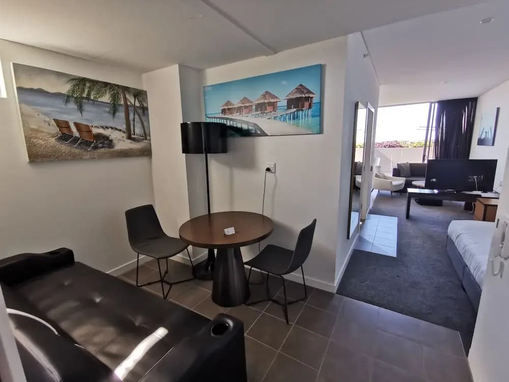 Top Level Large One Bedroom Apartment - photo 6