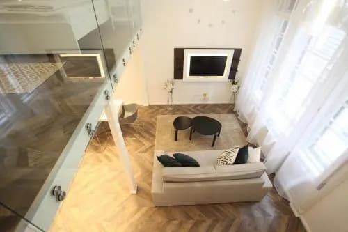 d.Five Riverside Suite - photo 2