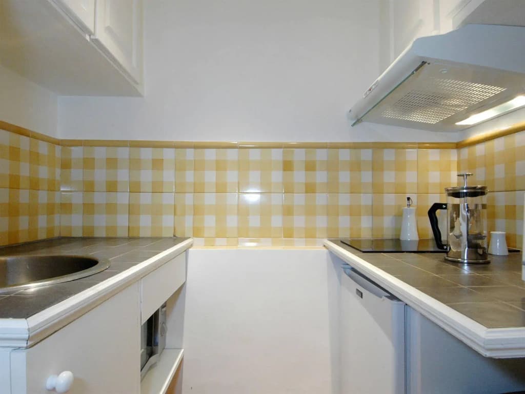 Mithouard Apartment - photo 17