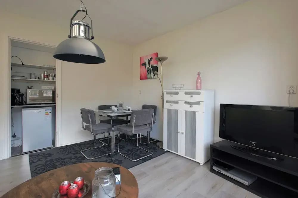 Unique Apartment With Balcony - photo 12