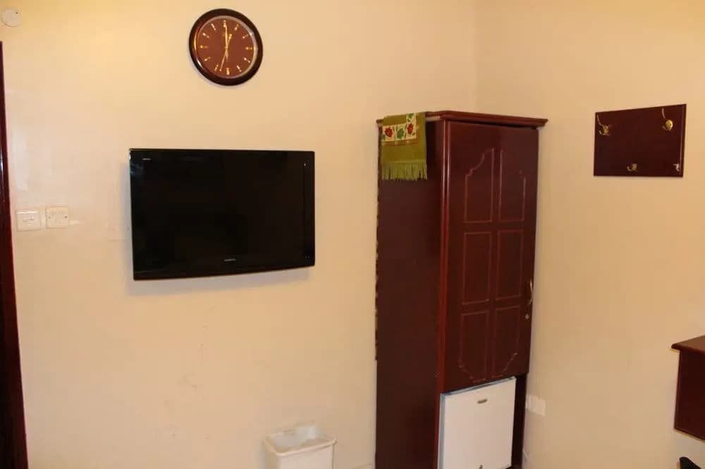 Sutchi Hotel - photo 2