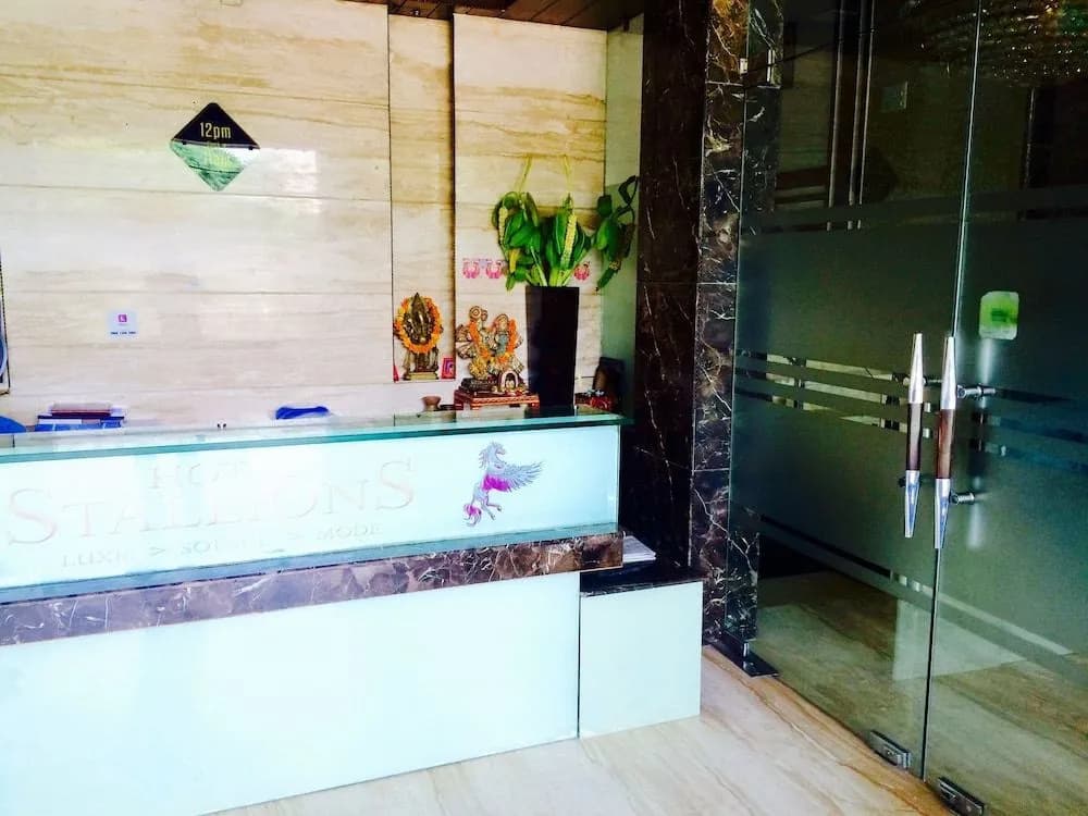 Hotel Tryfena - photo 2