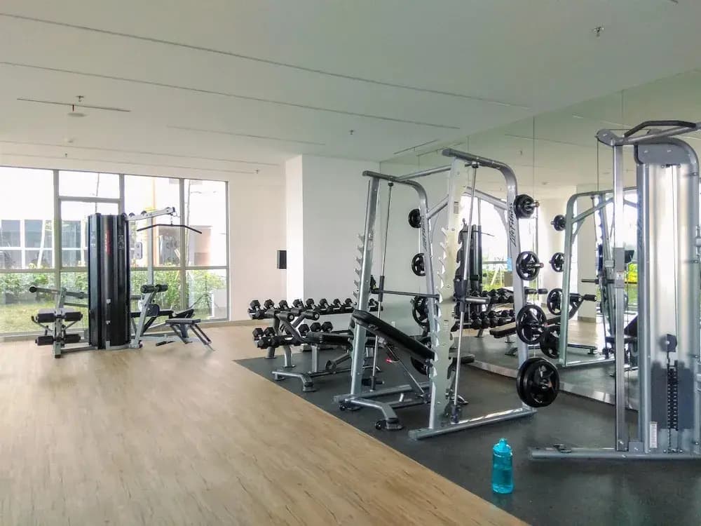 Best Choice And Strategic Studio At Gold Coast Apartment Near Pik - photo 13