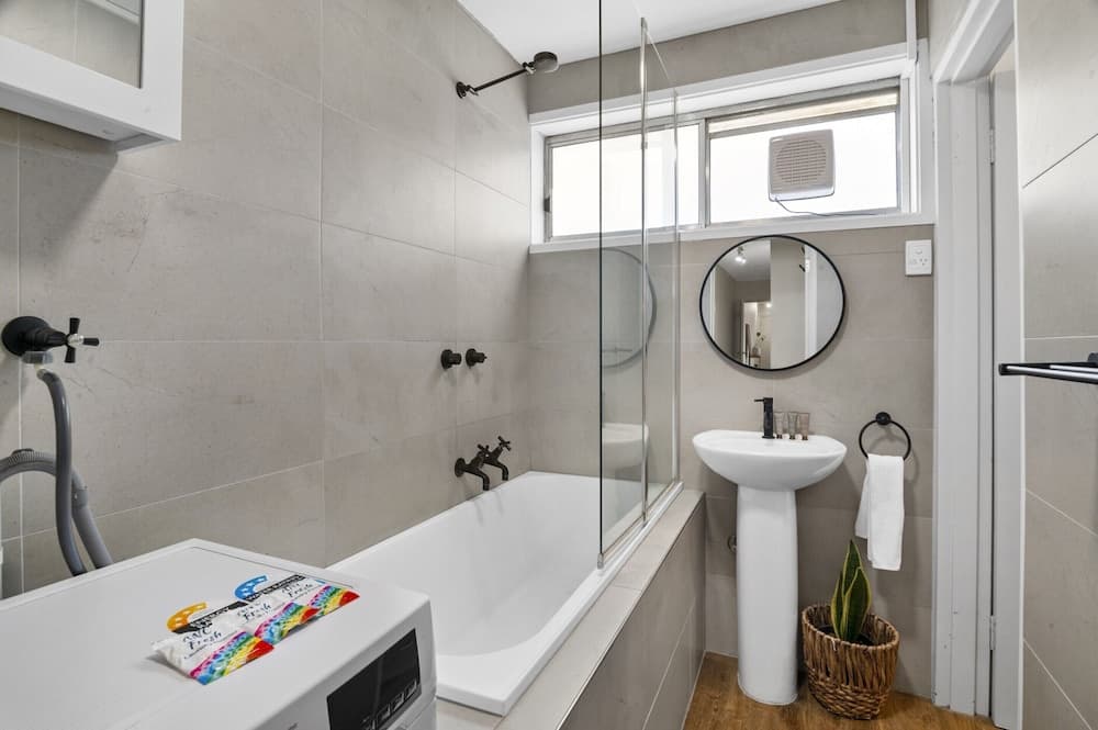 Convenient 2-bed Retreat in Flemington - photo 8