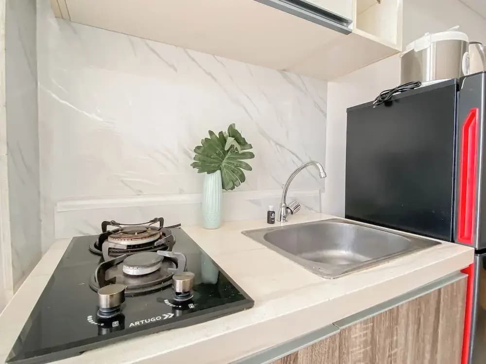 Basic 1Br Apartment At Vittoria Residence - photo 15