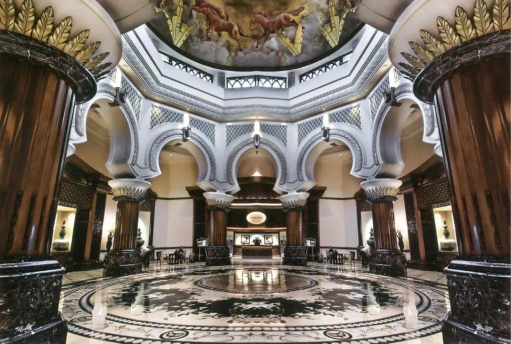 Palace Of The Golden Horses Hotel - photo 2