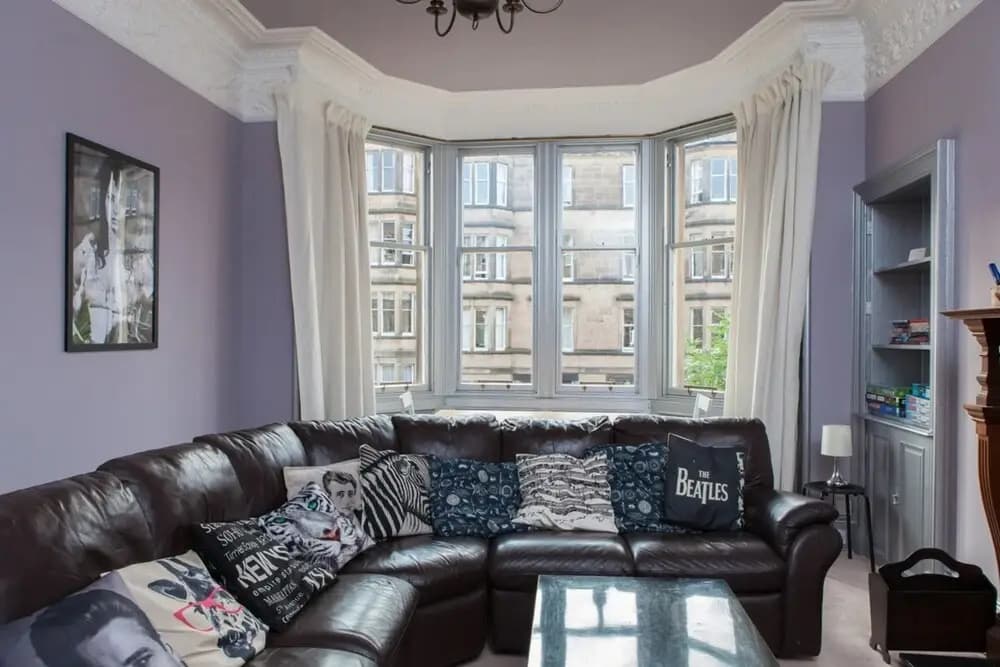 Stylish 3 Bedroom Flat - photo 2