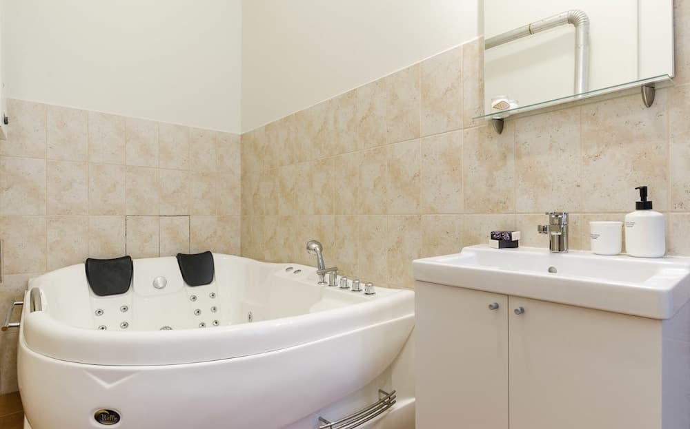 Cumin Apartments - photo 8