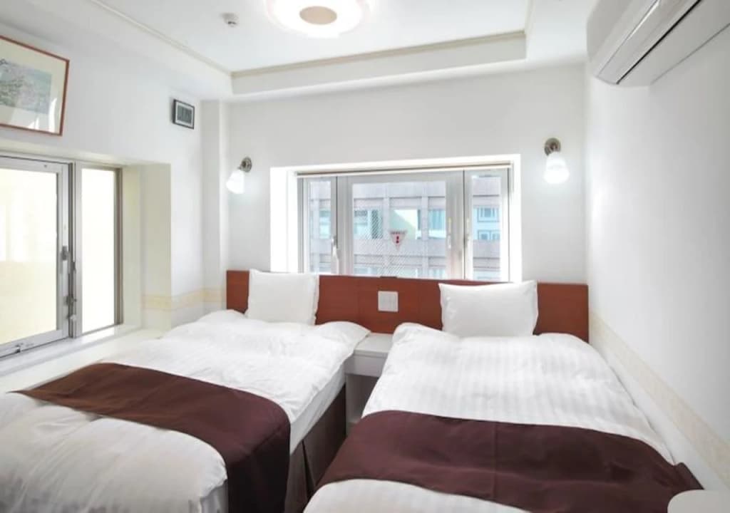 Hotel Check In Shijokarasuma - photo 4