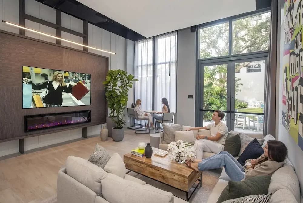 w Spacious Modern 3BR in Wynwood - photo 15