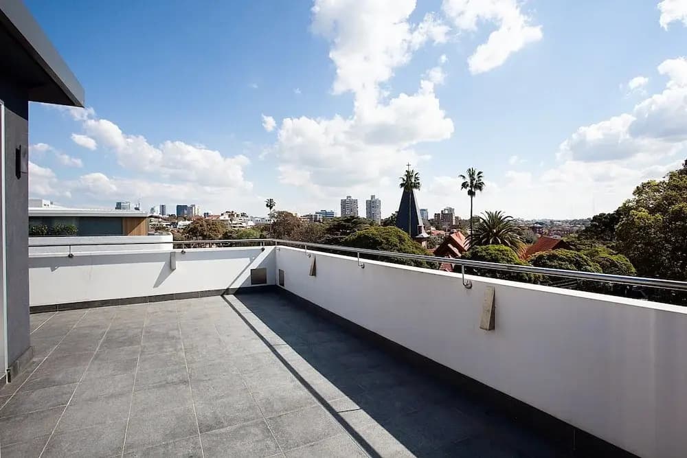 Perfect Located 2-bed With Spacious Balcony & BBQ - photo 22