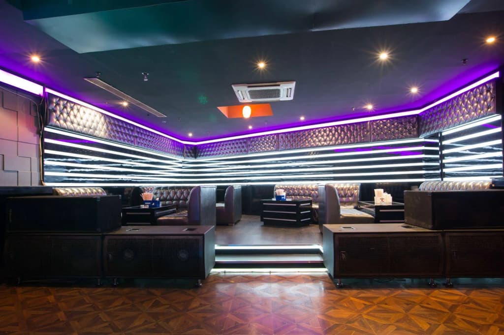 York International Hotel - photo 2