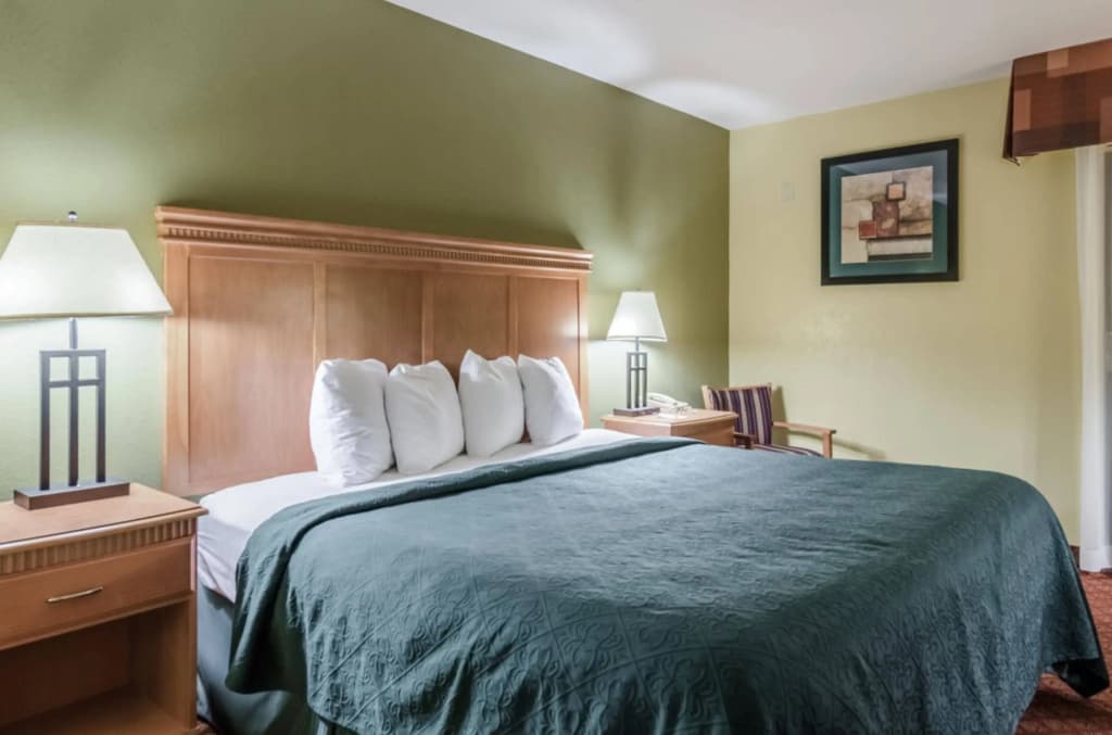 Par Central Motor Inn - photo 4