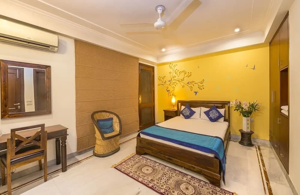 OYO Premium Saket - photo 2