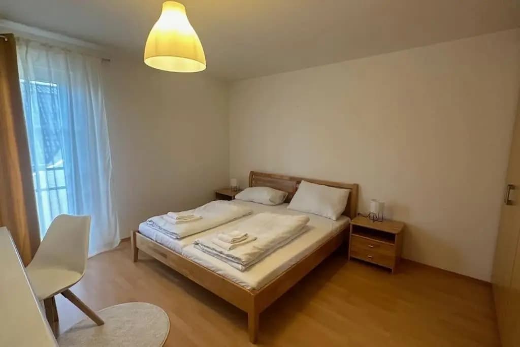 Modern Flat incl Parking, near Metro U1 - photo 5