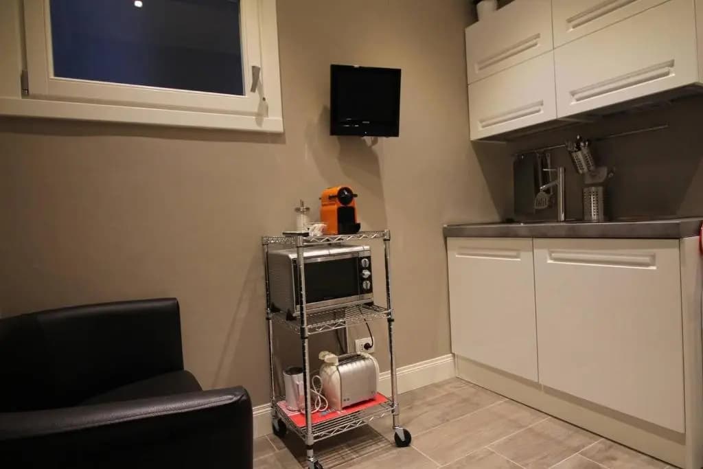 Bell Tower Studio Apartment - photo 15