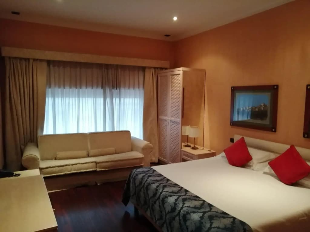 Colosseo Studio Suites - photo 5