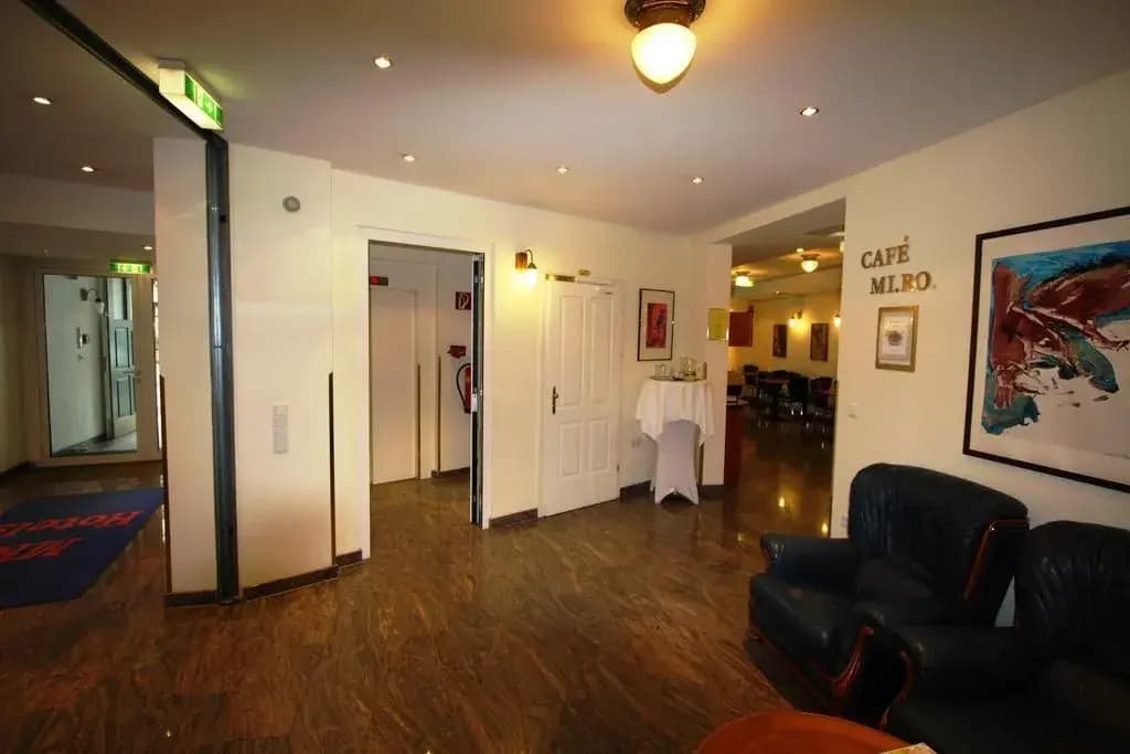 SUITE HOTEL 900m ZUR OPER - photo 12