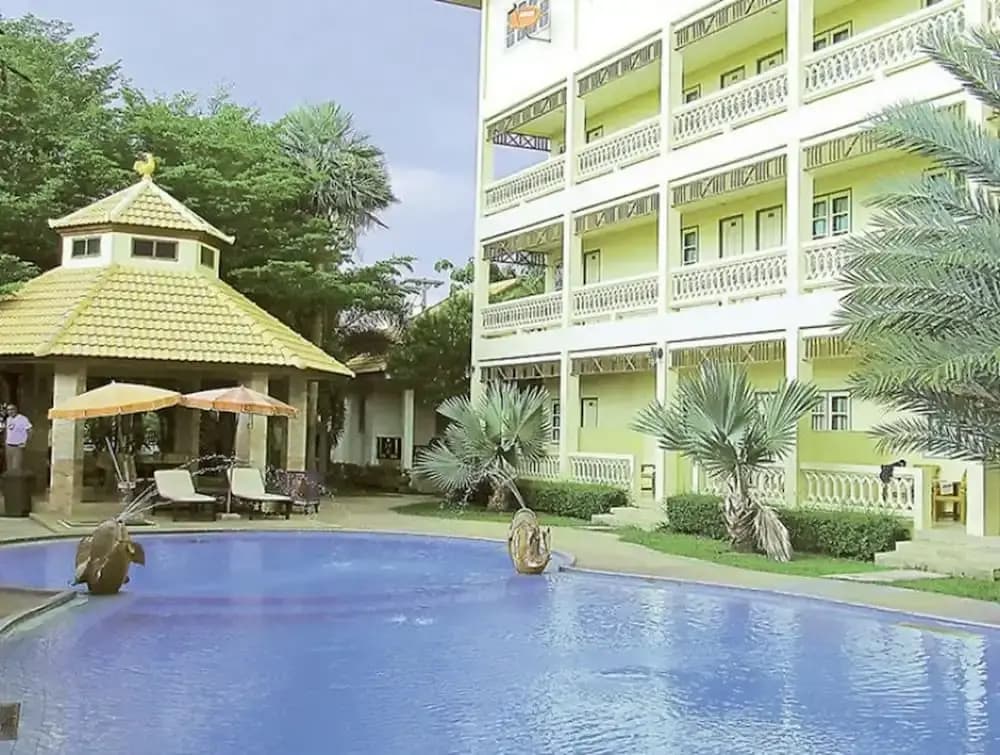 Le Palm Hotel - photo 13