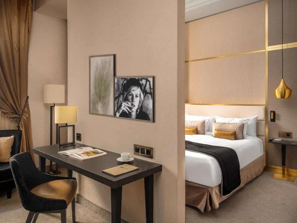 Niepce Paris Hotel, Curio Collection by Hilton - photo 23