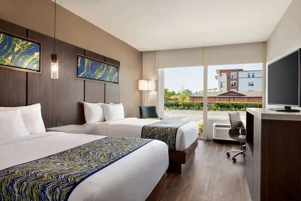 La Quinta Inn & Suites Orlando Idrive Theme Parks - photo 5