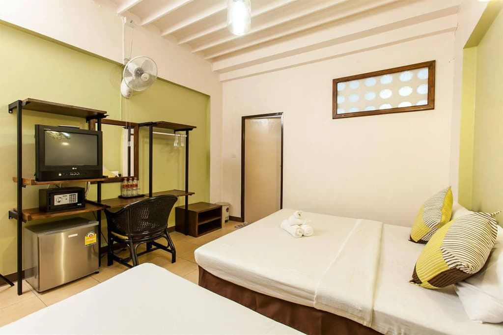 Anoma Bed & Breakfast - photo 4