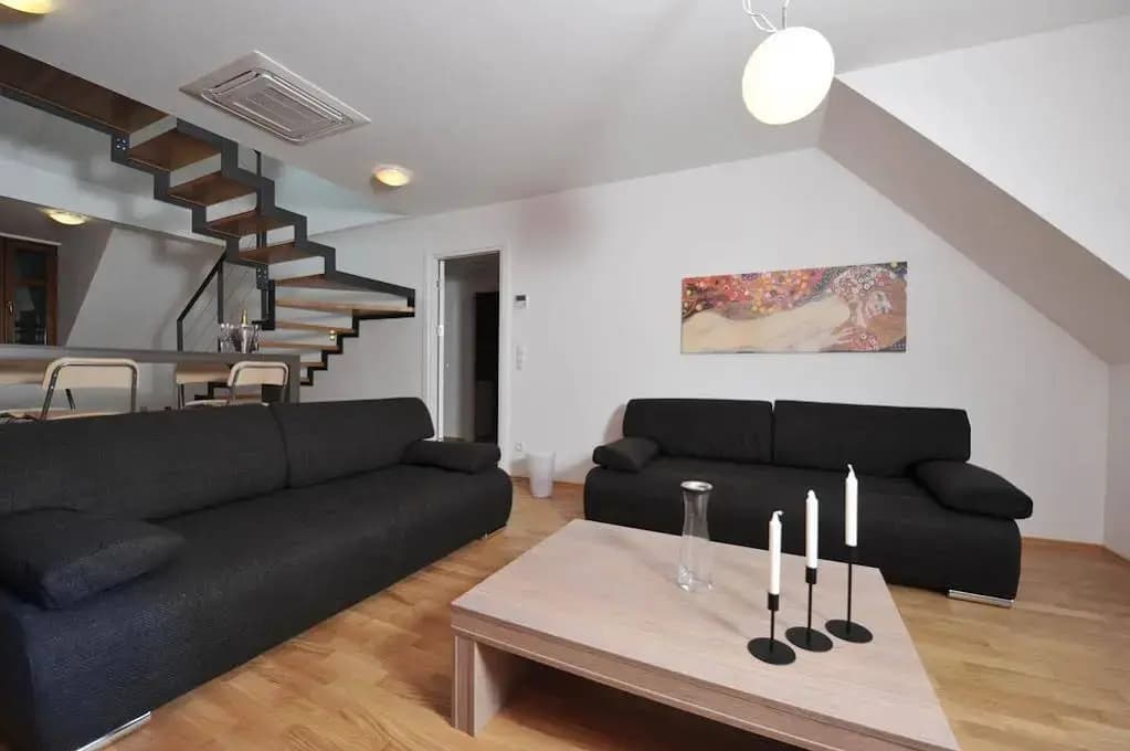 Debo Apartments Lackierergasse - contactless check in - photo 12