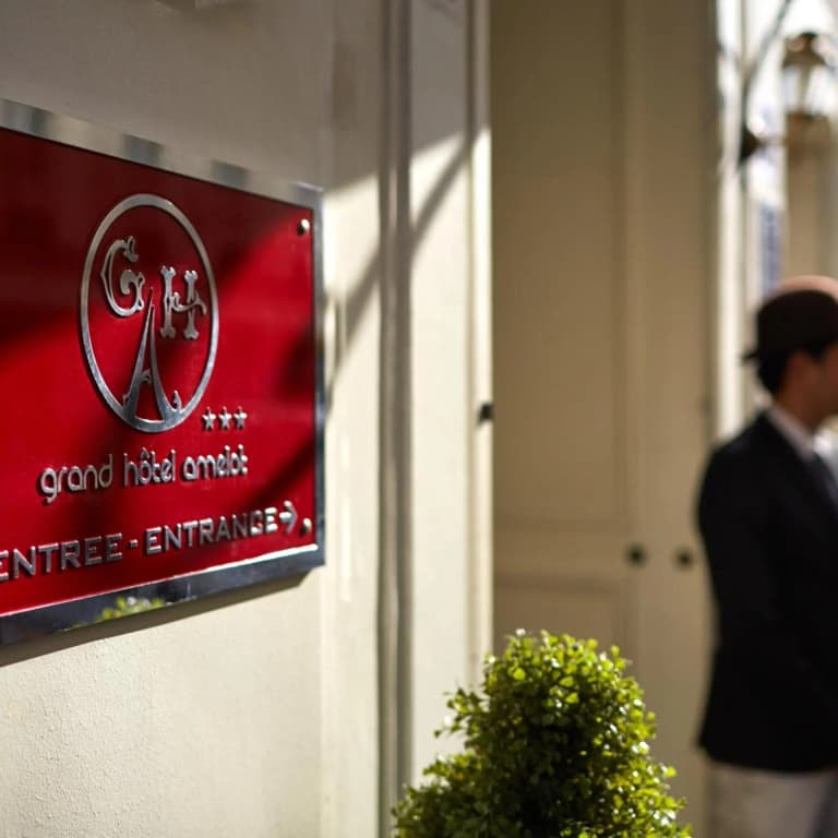 Grand Hôtel Amelot - photo 24
