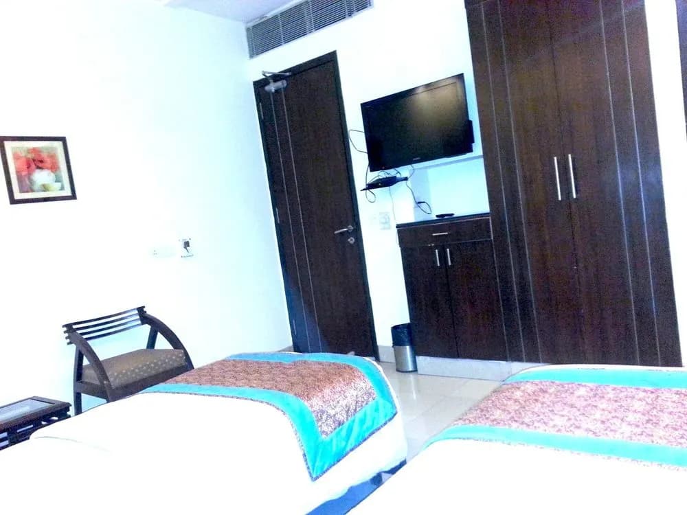 Hotel Vista Inn - photo 7