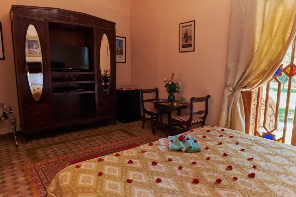 Dar Ayniwen Garden Hotel & Bird Zoo - photo 3