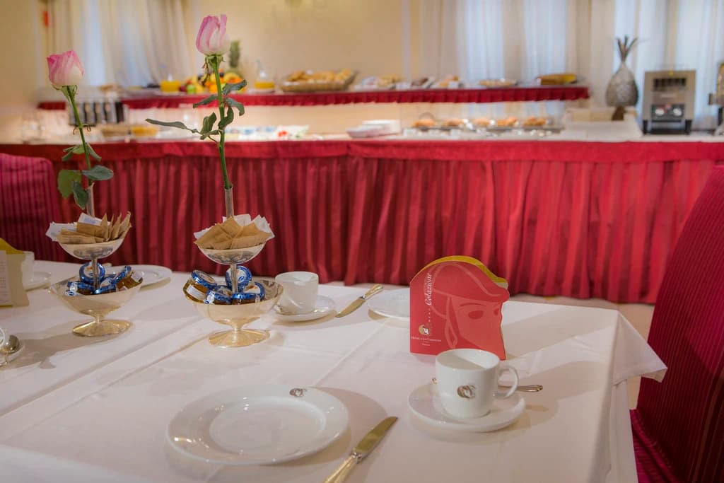 Hotel A LA Commedia - photo 11