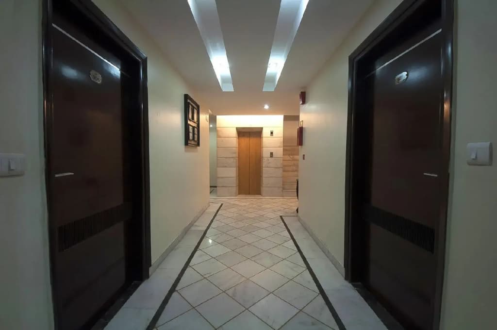 Hotel Metropolitan Karol Bagh - photo 10