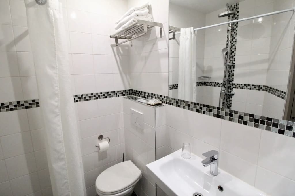 Hôtel des Pyrénées - photo 22