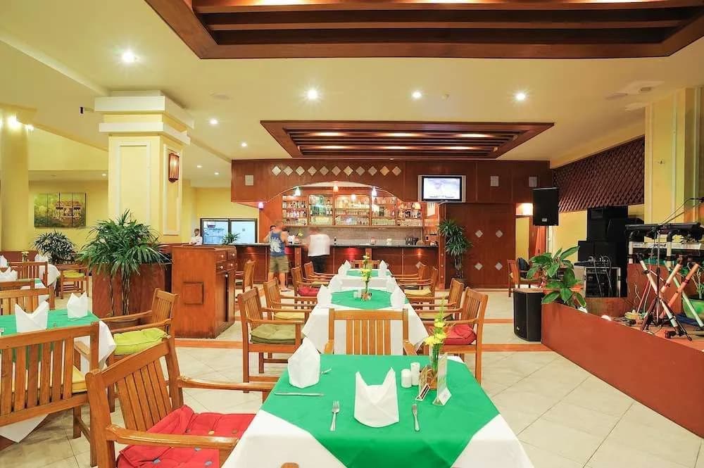 B Buri Hotel - photo 16