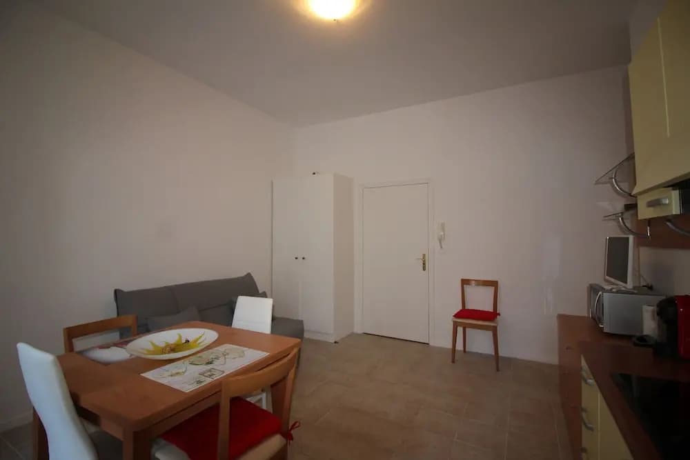 Nice Booking - FRANCE Carré d'Or - Plage - photo 1