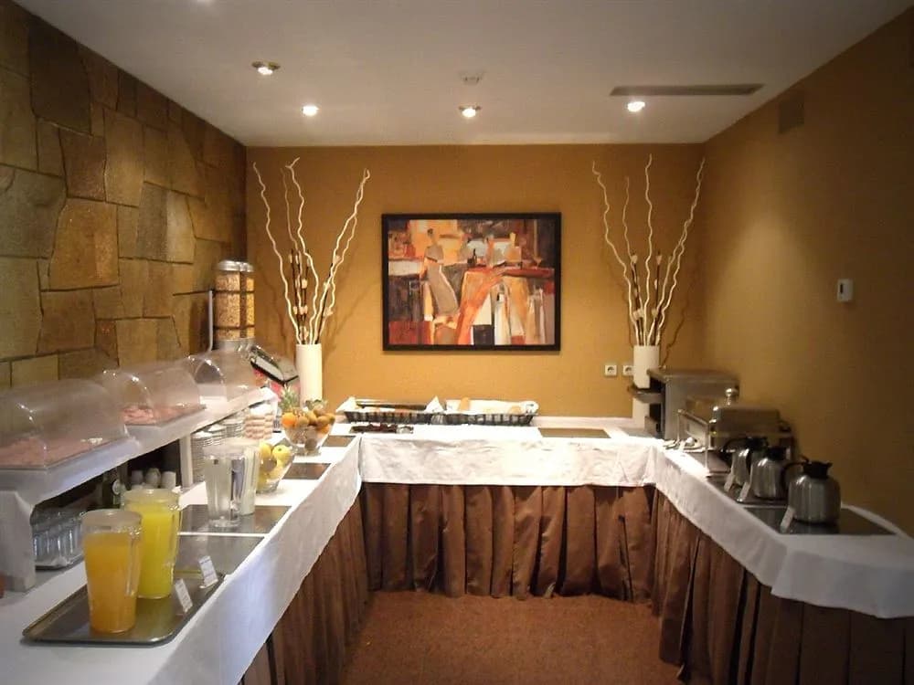 Hotel Jorge V - photo 18