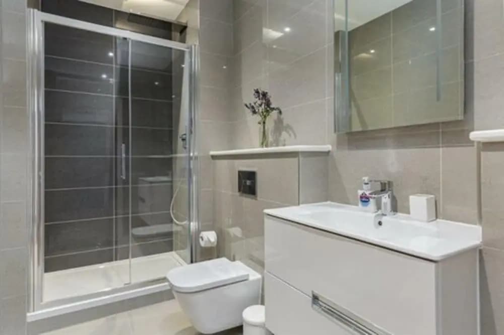 The Lion Gate Apartments - photo 17