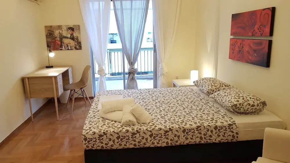 Erra - Menta - Athens Center,130m²,5 BD,2.5 Bath - photo 1