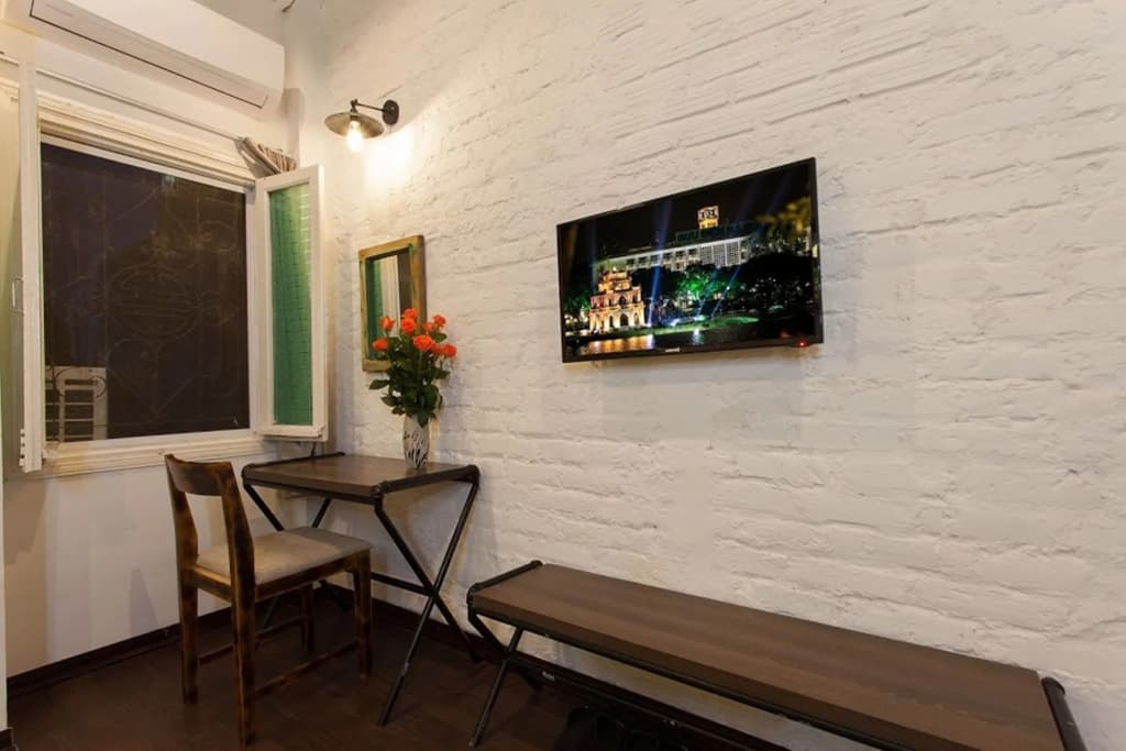 Luxury Backpackers - photo 12