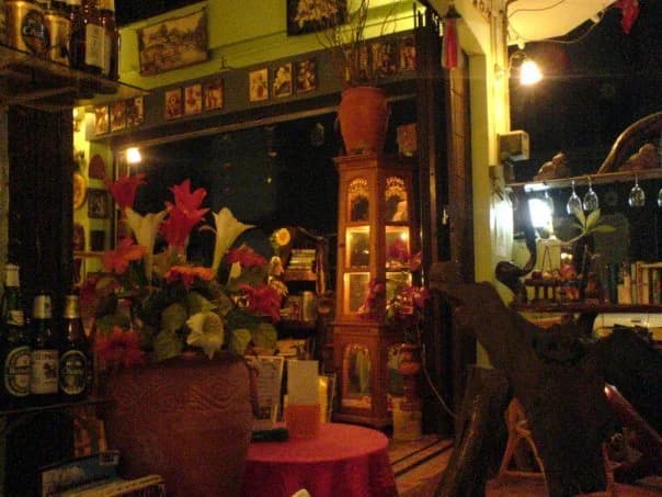 Area 51 Guesthouse - photo 8
