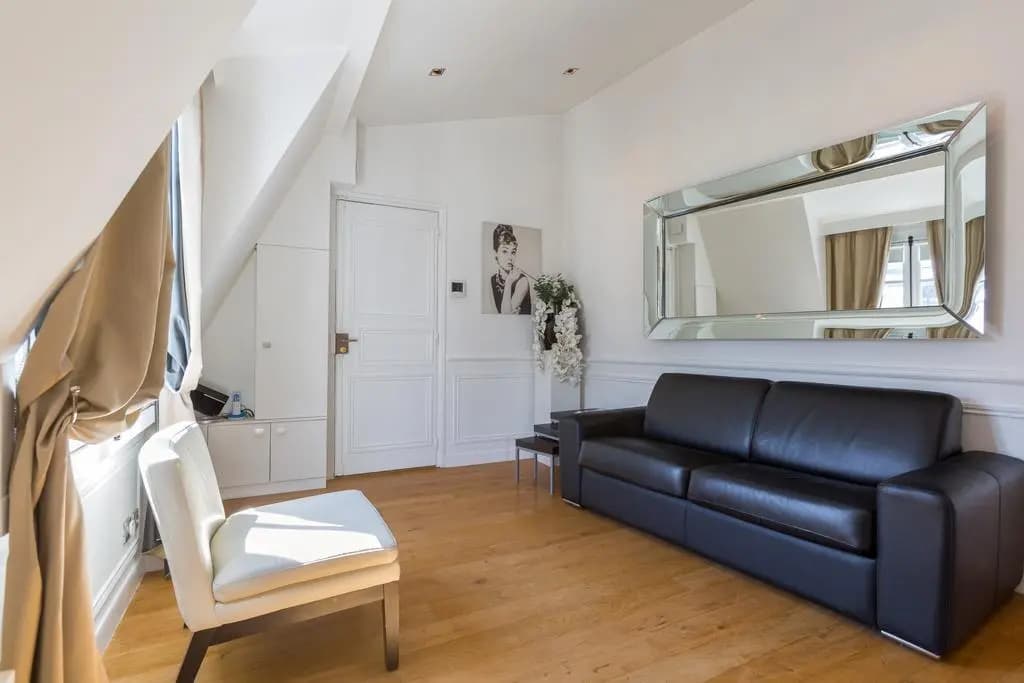 Appartement angle St Honoré-Place Vendôme - photo 1