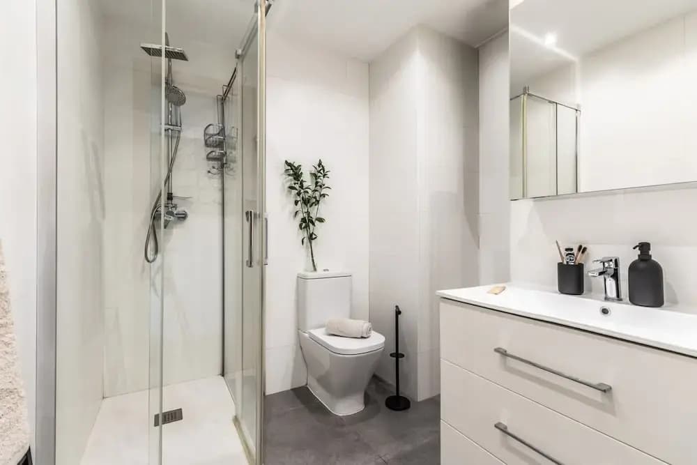 Volturna - 1 Bedroom in Recoletos - photo 8