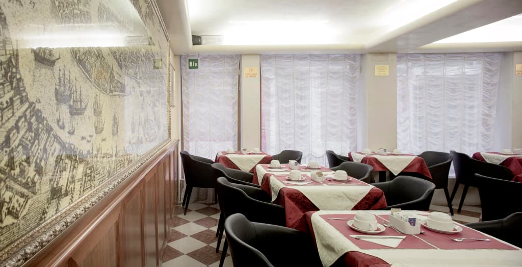 Albergo Commercio e Pellegrino - photo 18