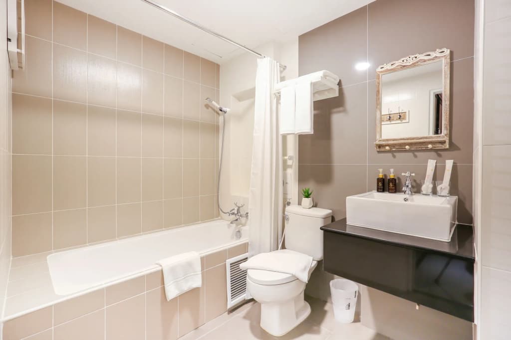 The Sathon Vimanda Hotel - photo 10